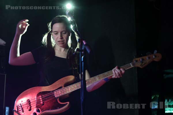 THE BESNARD LAKES - 2010-04-19 - PARIS - Bus Palladium - 
